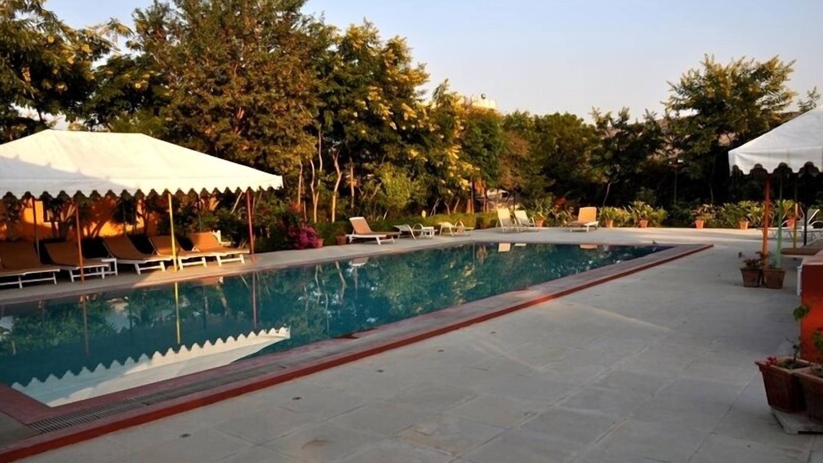 Ani Hotel | Achrol Bagh