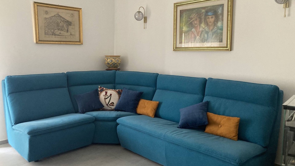 Aci Castello Apartment | Acicastello Center. WiFi, Air Conditioning, 2 Baths