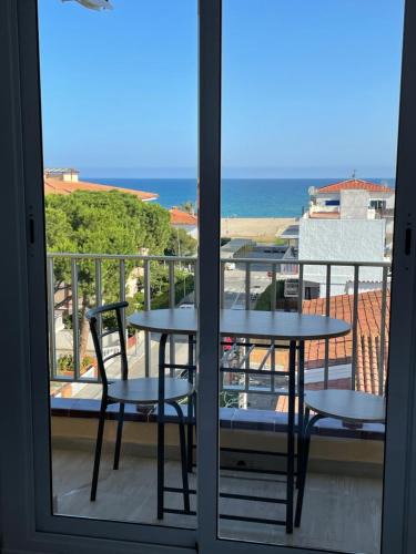 Sant Salvador Apartment | Acogedor estudio en la playa, con vistas al mar, y piscina comunitaria