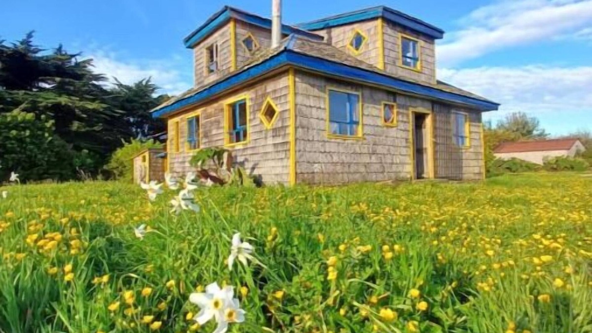 Ancud House | Acogedora Casa Junto al mar "La Casa de Alerce"