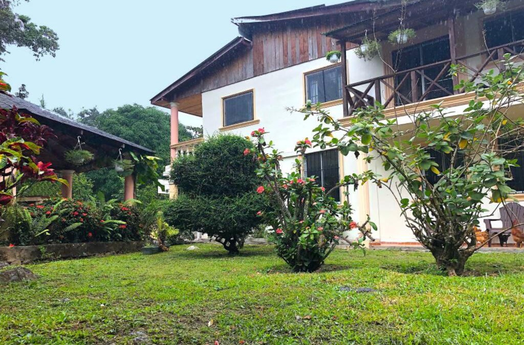 Bonao House | Acogedora Casa Rural en plena naturaleza frente al Río con piscina Bonao