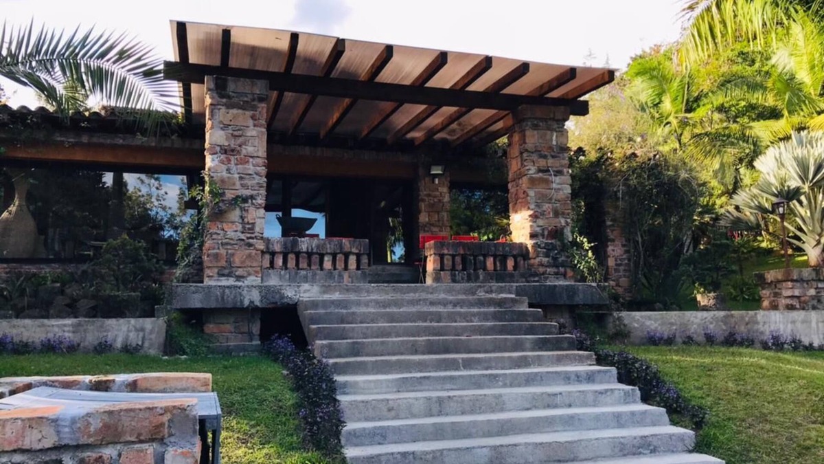 Llanogrande Villa | Acogedora villa en uno de los lugares mas deseados de Antioquia los cisnes