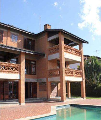 Carapicuiba Villa | Aconchegante e ampla casa na Granja Viana