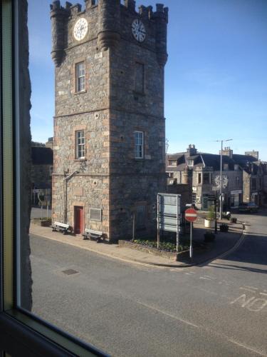 Dufftown Apartment | Acorn Apartment
