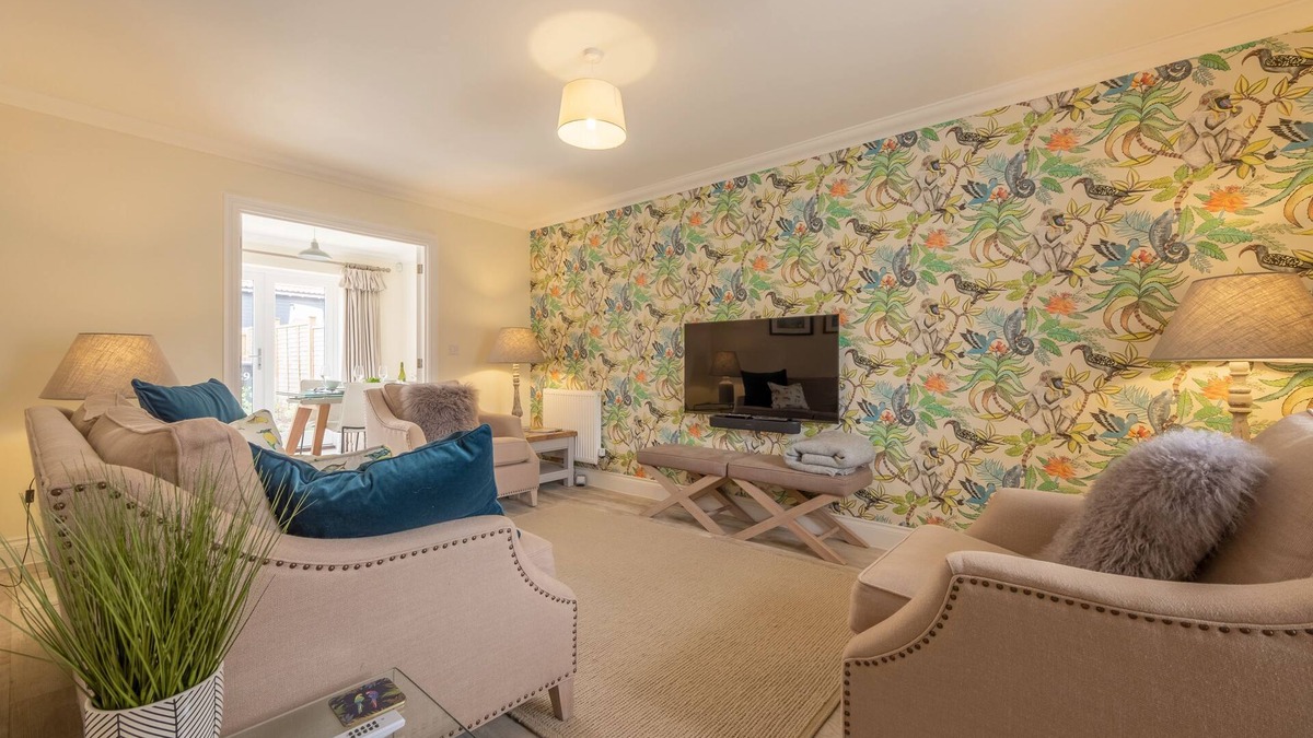 Holt Apartment | Acorn Cottage (H), Holt, Norfolk