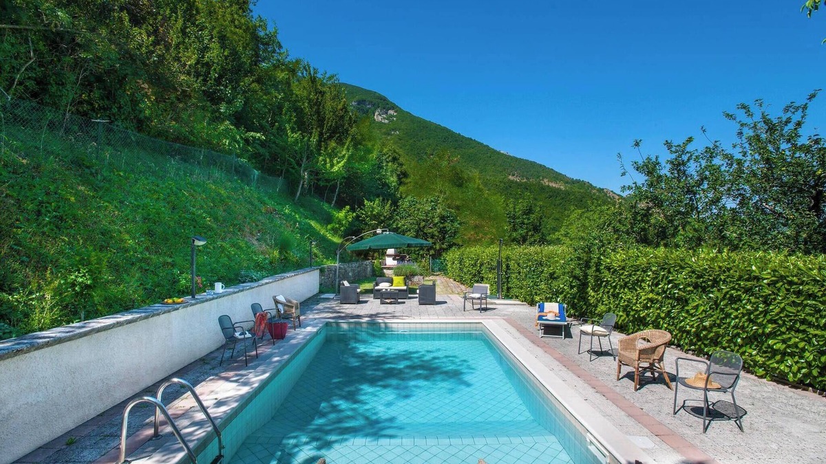 Piobbico Villa | Acquanera 6&2 by Marche Holiday Villas