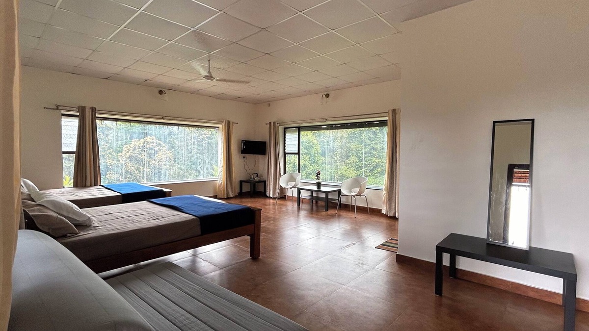 Sangameswarpet Bed & Breakfast | Acre 5 Homestay