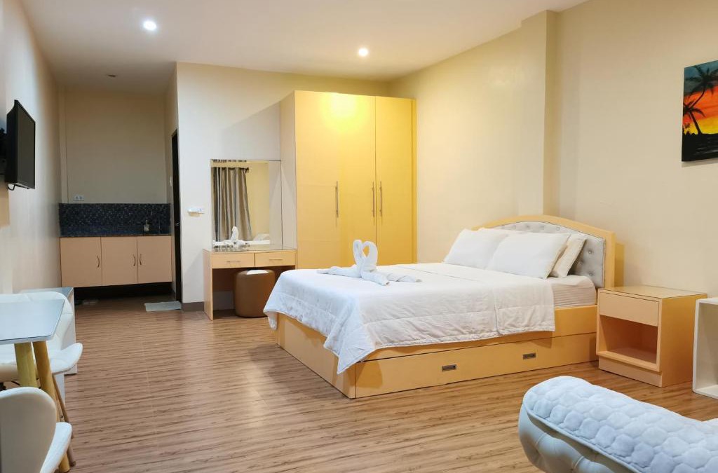 Bogo Apartment | Acrige Apartelle 2-4 pax Queen @ heart of Bogo City