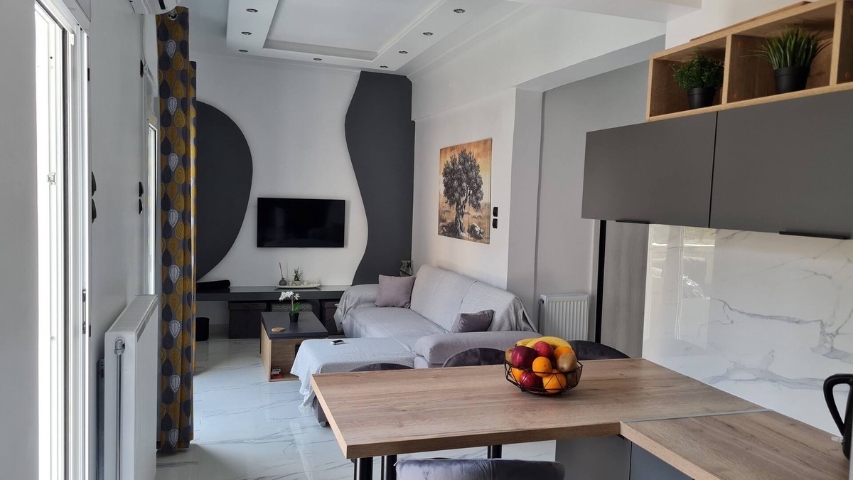 Makrigianni Apartment | Acropolis Lux 2 Bedroom Apt,CBD, H/TUB, fast Wifi-1min from Museum&Metro station