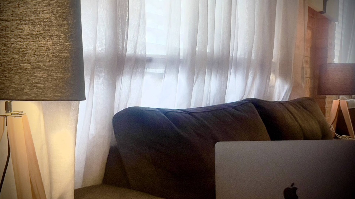 Budgewoi Apartment | Across the street from the Budgewoi Hotel, and down the street from the Beach