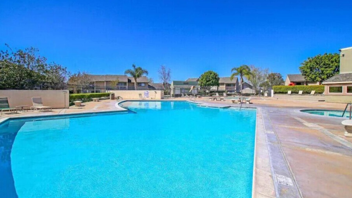 Hermosa Village House | Across the street from Disney/Pool/Free Parking