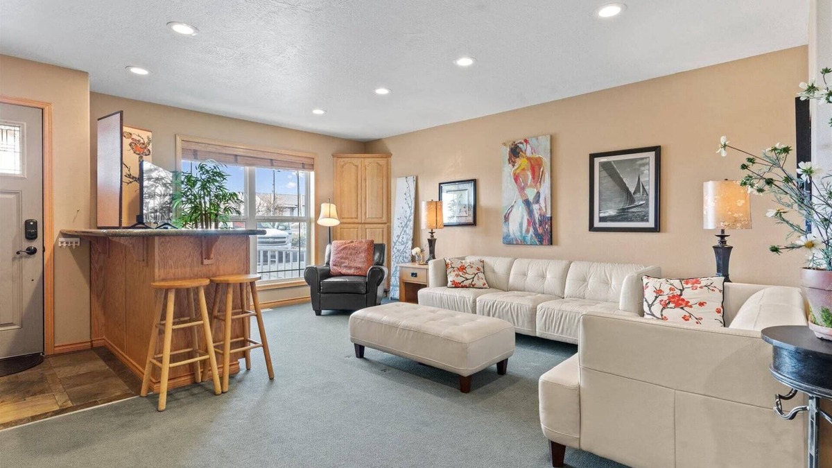 Hayden Condo | ADA Home with Cozy Fireplace, Close to Silverwood, Restaurants & Hayden Lake!