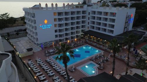 Kadnlar Denizi Mahallesi Hotel | Ada Newday Resort Hotel