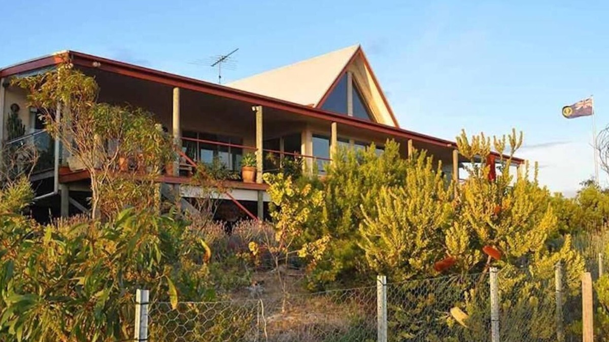 Sapphiretown House | Adagio Retreat