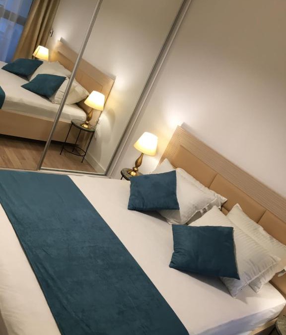Mamaia-Sat Apartment | Adams Apartment Onix Blue