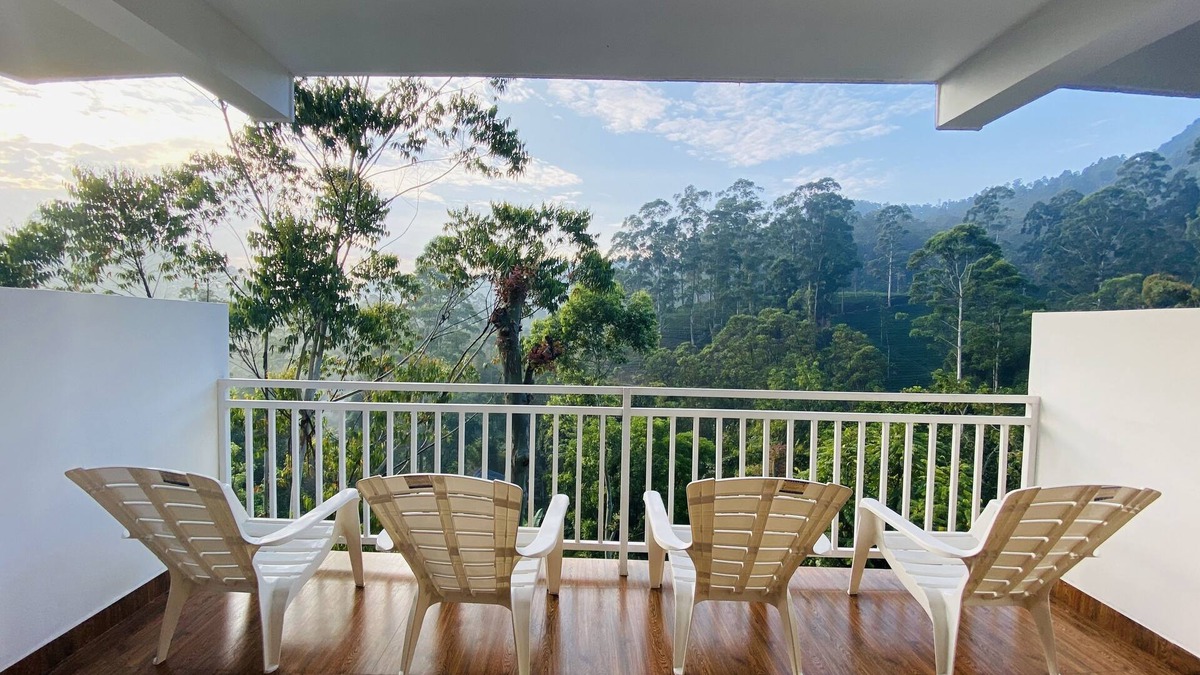 Nallathanniya Hotel | Adams Peak Inn