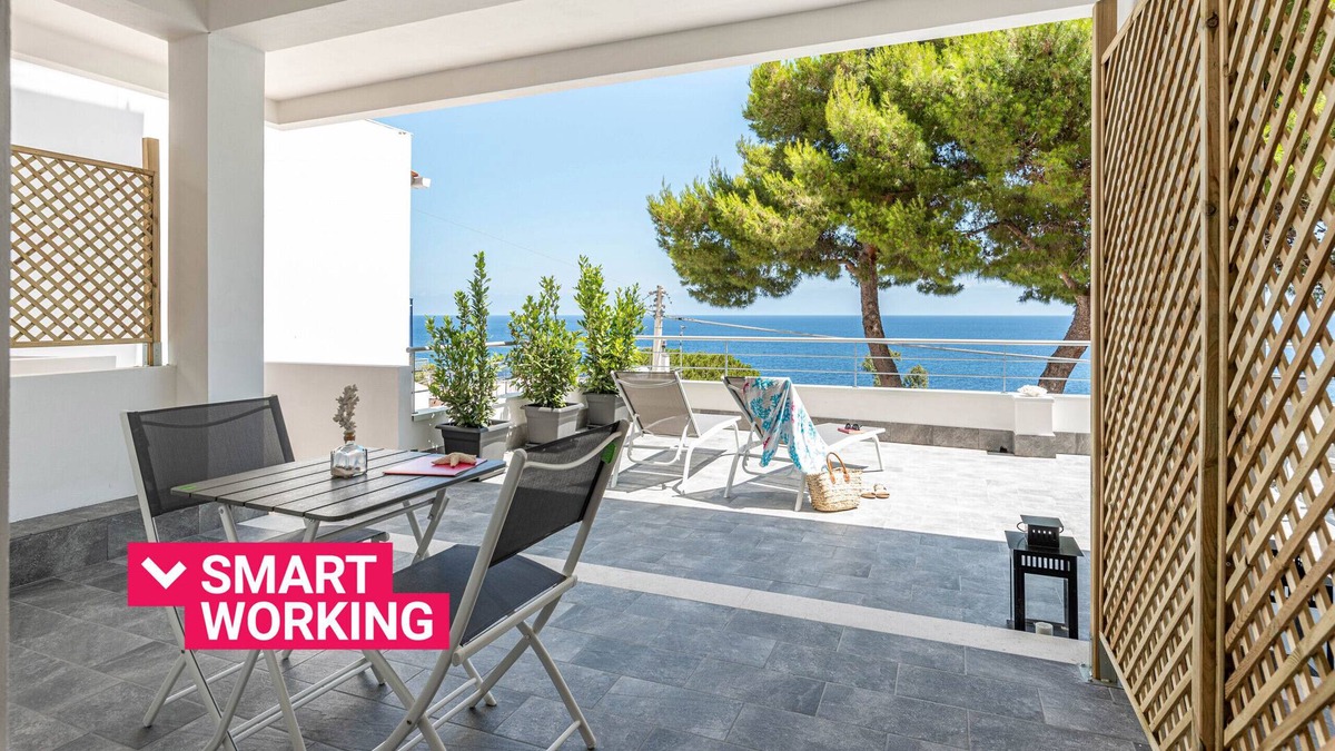 Addaura Villa | Addisio Seafront Villa by Wonderful Italy
