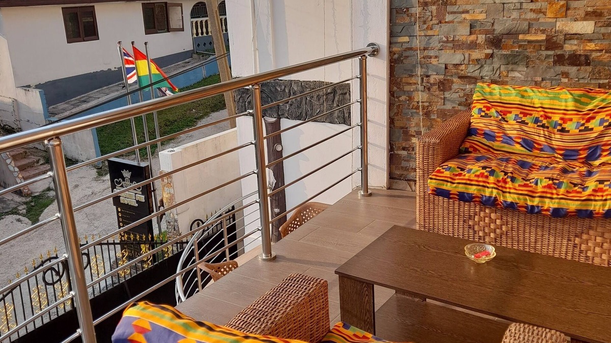 Tarkwa Hotel | ADESHIE FIE HOTEL