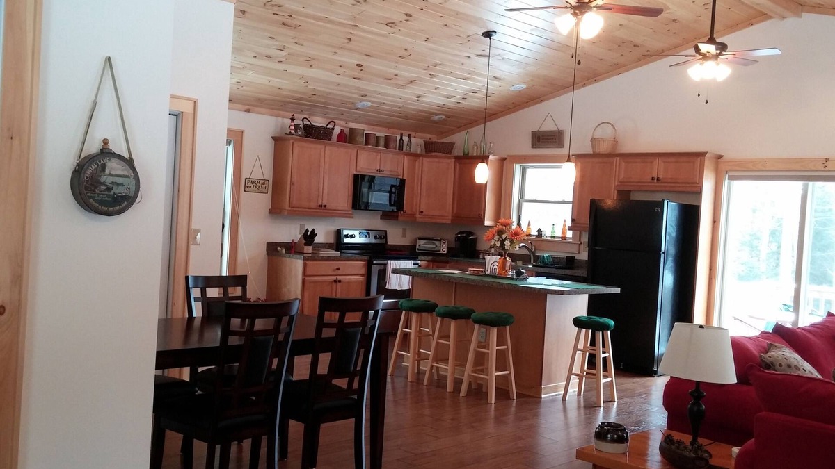 Diamond Point Apartment | Adirondack Dream Apartment For Rent Near Lake George