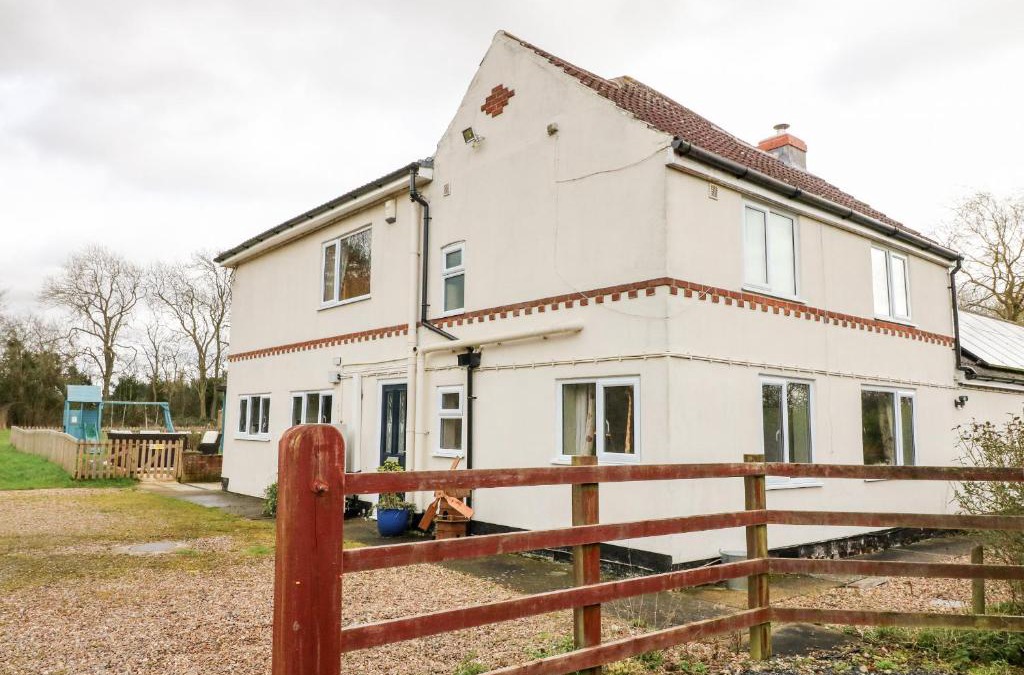 East Barkwith House | Aditum Cottage