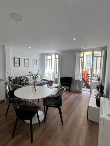 Pontedeume Apartment | Adiva Suite