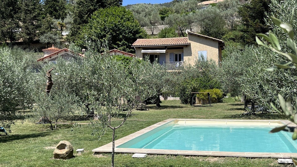 Nyons Apartment | Adjoining apartment country house with superb views south.