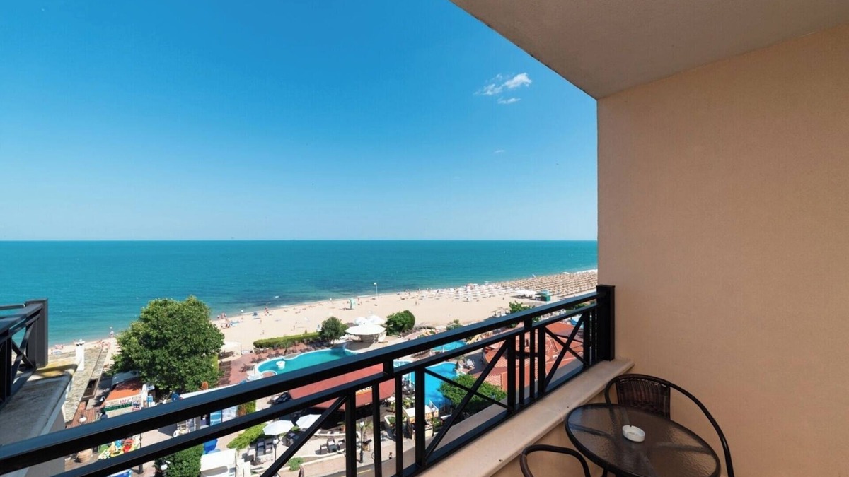 Golden Sands Apartment | Admiral Amazing Sea Apartment