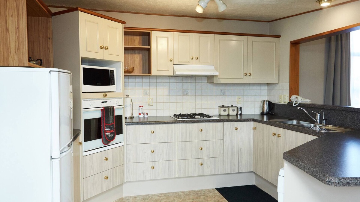 Invercargill Hotel | Admiral Court Motel & Apartments