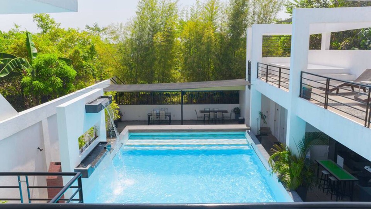 Pansol House | ADMIRIA 2 Resort can be used for intimate/small/family occasions/parties.