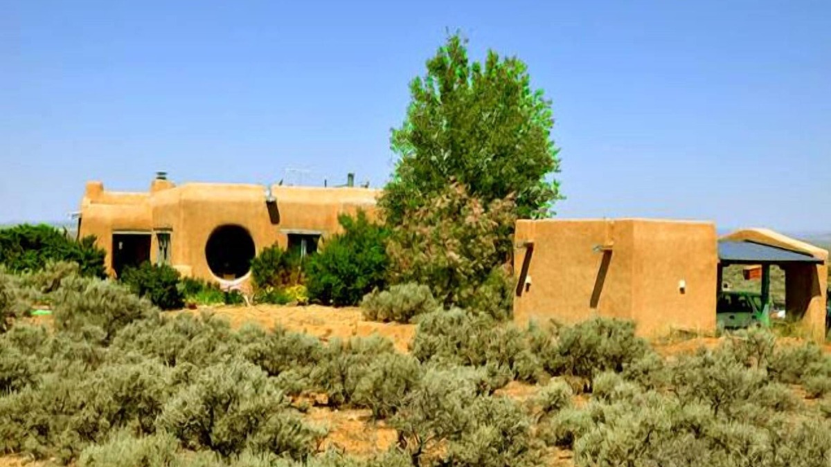 Taos House | Adobe de Artista 2 - Semi Secluded Million Dollar Views with Private Hot Tub