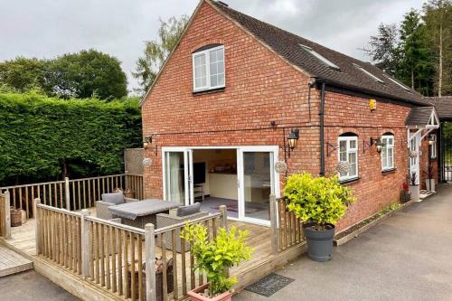 Iverley House | Adorable 2 bedroom countryside guesthouse