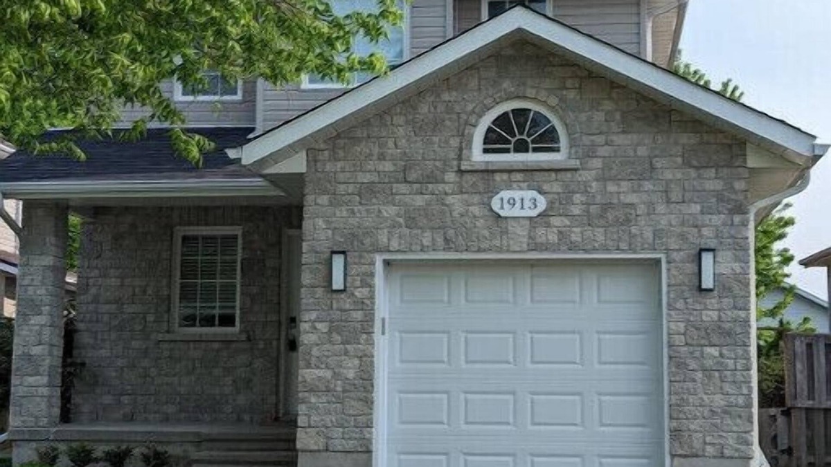 Amherstview House | Adorable 4 bed,2.5 bath house.n