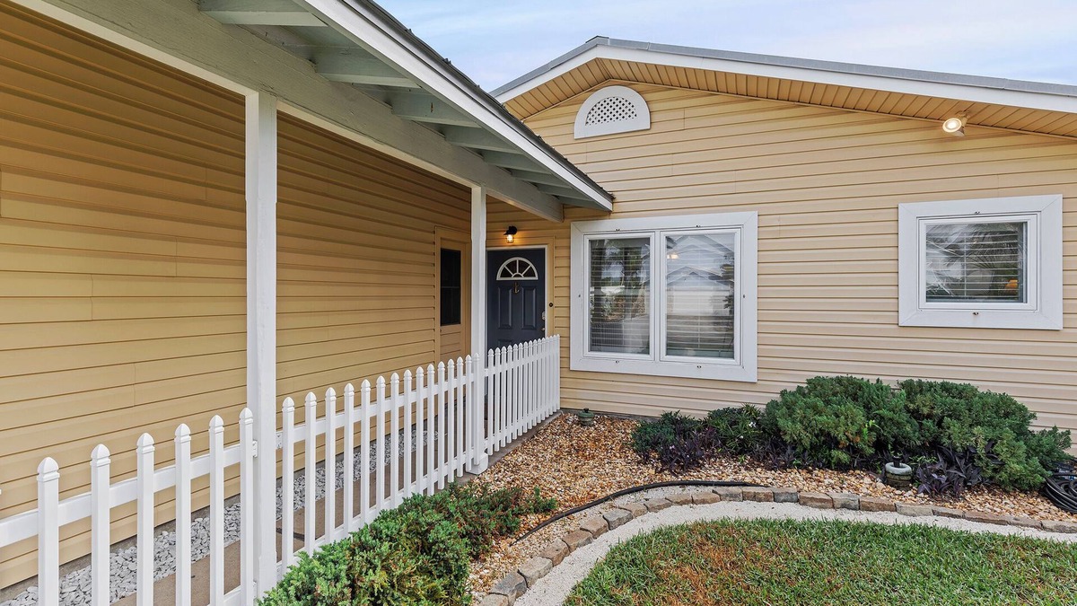 Wilbur-By-The-Sea House | Adorable Beach Cottage with Great Location