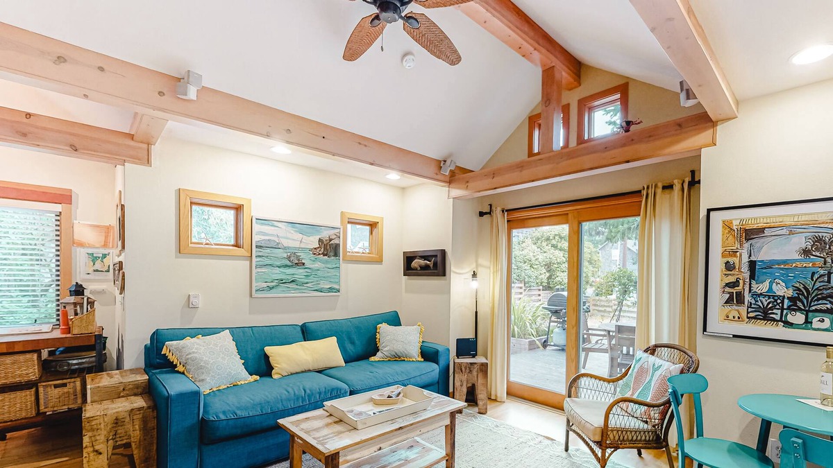 Manzanita Cottage | Adorable cabin near the beach with gas fireplace, firepit, deck, washer/dryer