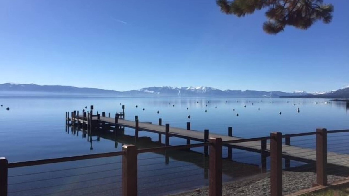 Sunnyside House | Adorable Cabin, private beach access, perfect location