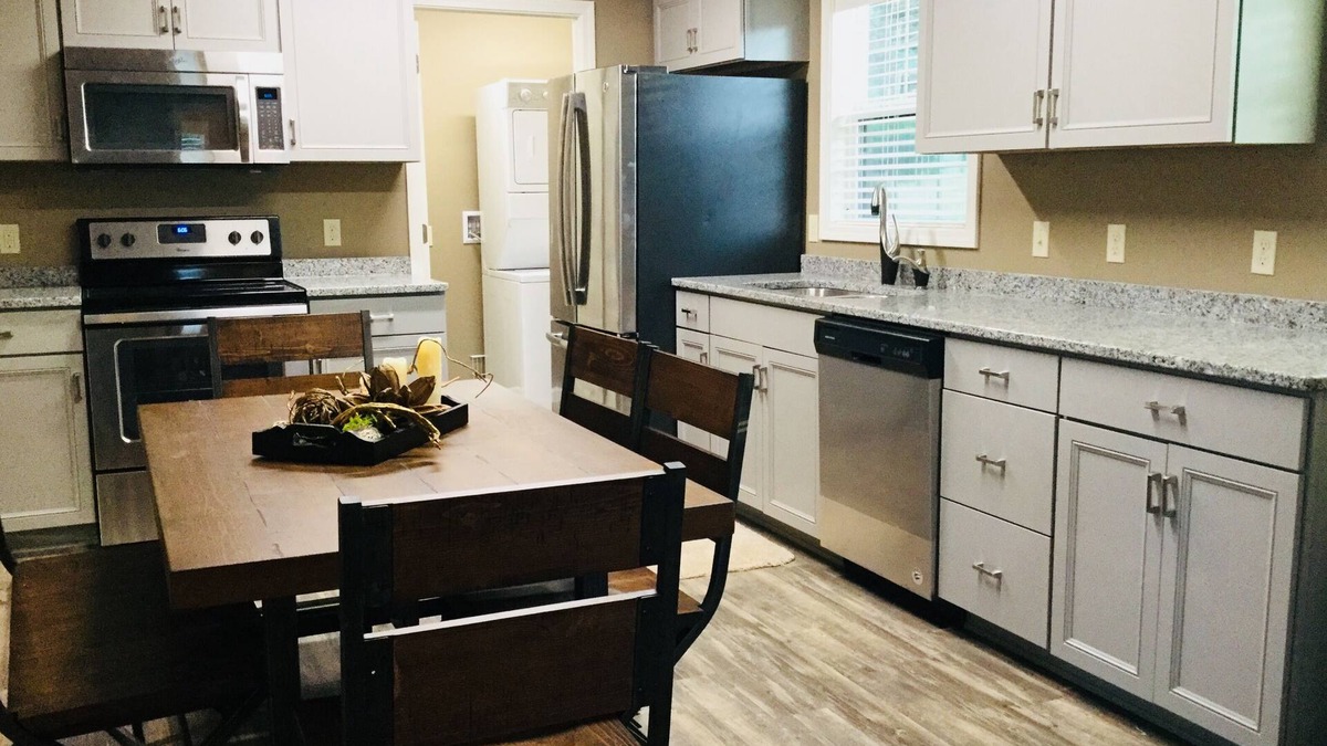Tryon House | Adorable Cozy House Near Tryon Equestrian Center