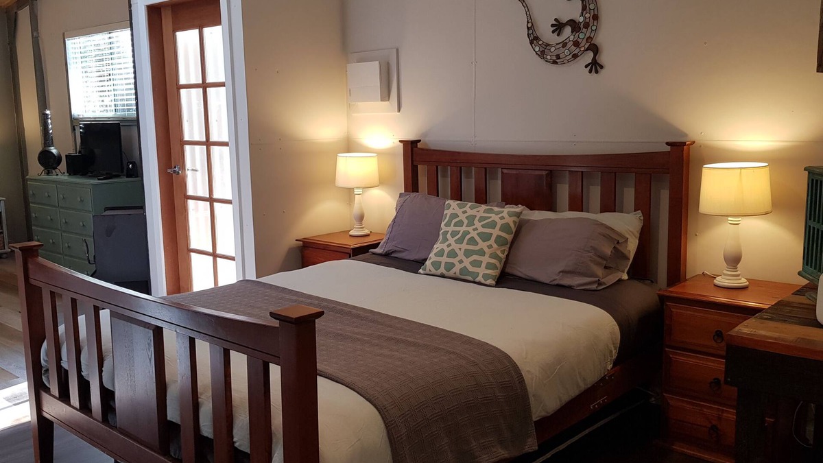 Wallagoot House | Adorable Guest House with fireplace in forest setting. One or two Queen Beds.