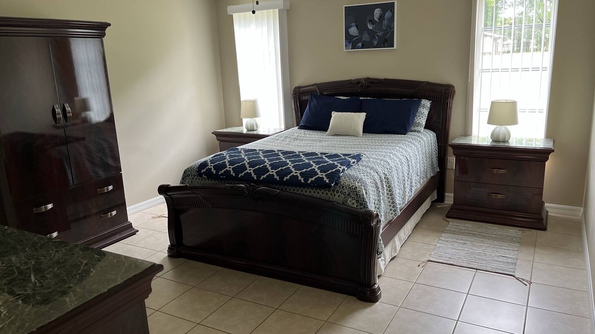 Limona Improvement House | Adorable Guesthouse