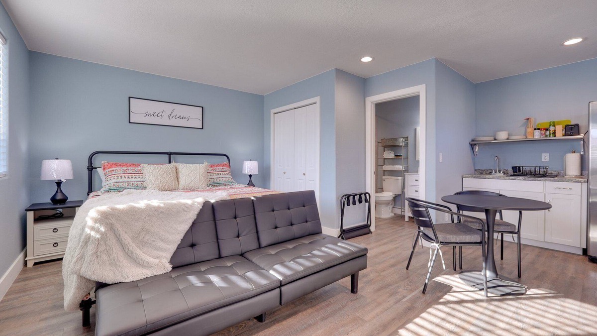Mesquite Cottage | Adorable Private 1-bedroom Cottage Mesquite, NV {no host fees}