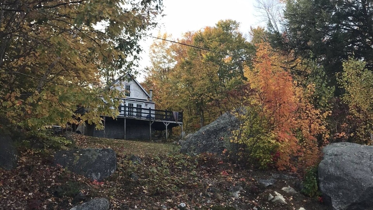 Dedham Cottage | Adorable private cottage with lake views and access.