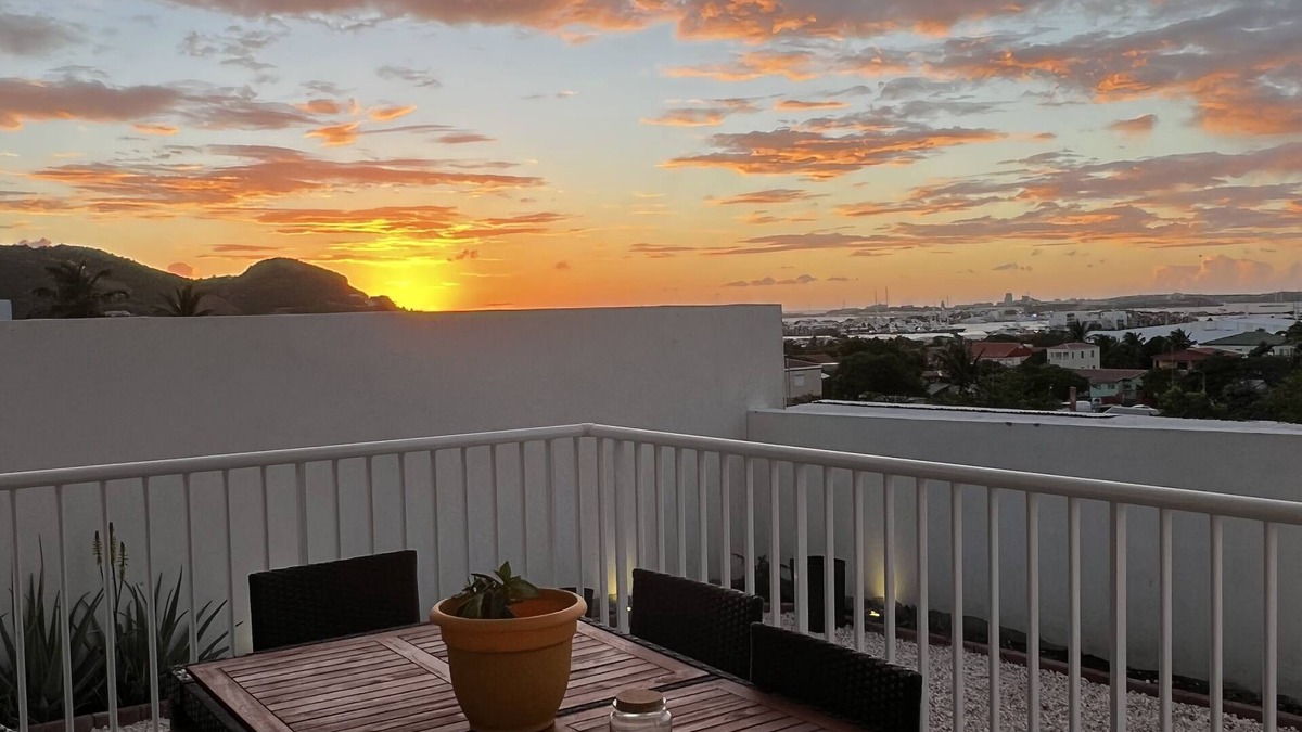 Cole Bay Apartment | Adorable Private Room with partial Sea View