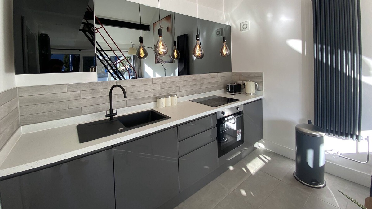 Matlock Bath Apartment | Adorable Tiny Home Garage Conversion
