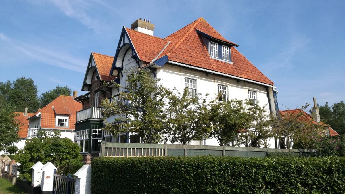 Sint-Idesbald House | Adorable typical Belgian Coast cottage