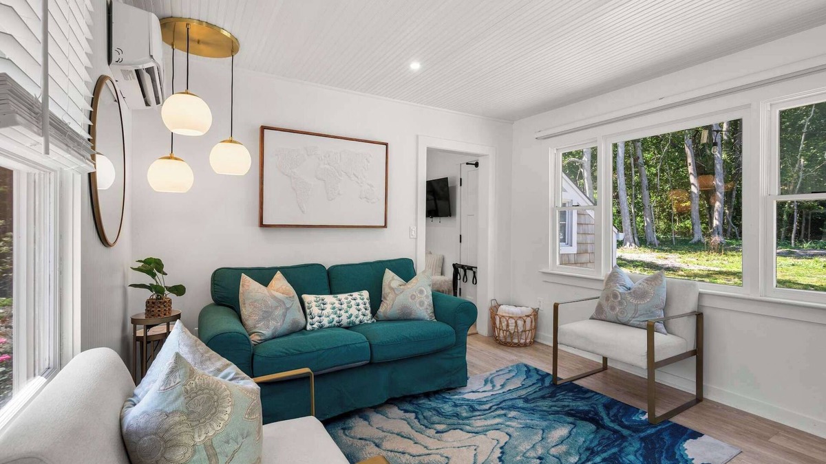 Yarmouth Port House | Adorable Updated Cottage, Walk to Water!
