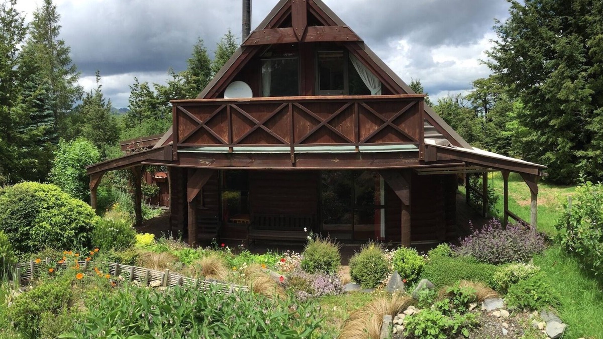 Mt Lyford Cabin | Adorable warm log cabin on a private section ideal for a couple or small family