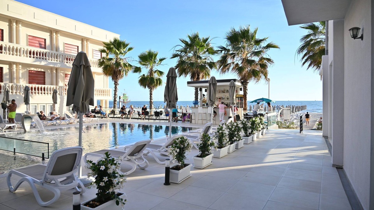Shkembi i Kavajes Hotel | Adria Palace Hotel