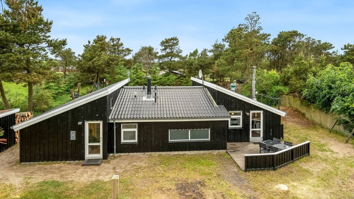 Hirtshals House | "Adrienne" - 240m from the sea by Interhome