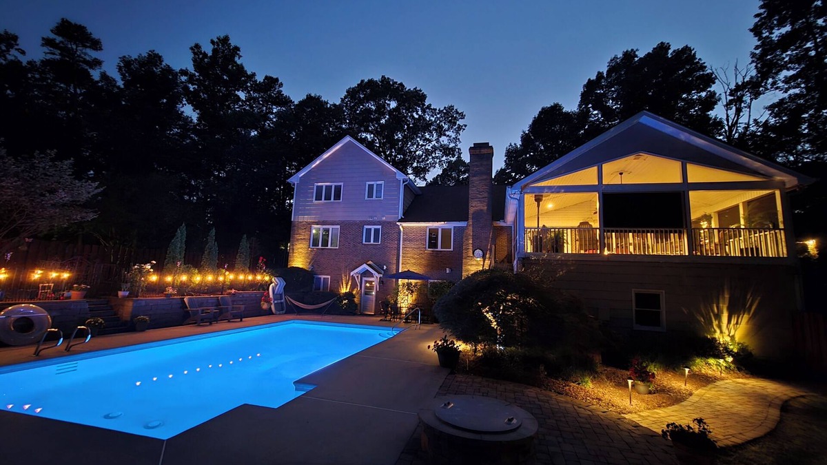 Sedgefield Apartment | Adult Retreat - Great Location - Guest Suite with Luxe Amenitiesn