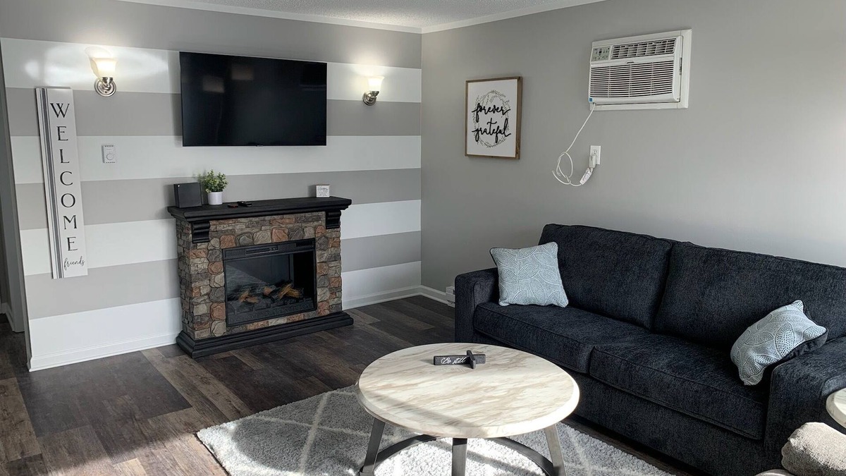 Holly Apartment | Adventure Acres- Suite A4