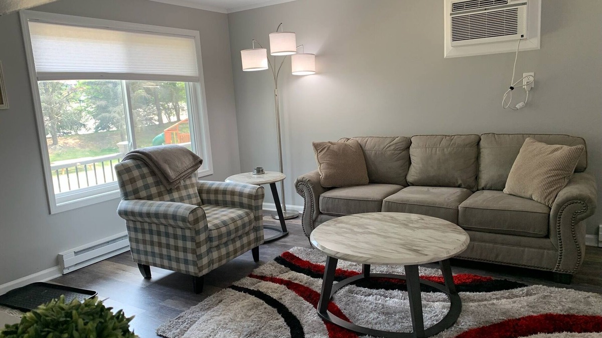 Holly Apartment | Adventure Acres- Suite B1